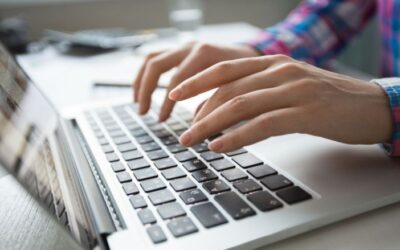 Resumidor de textos: Qué es, cómo funciona y ventajas